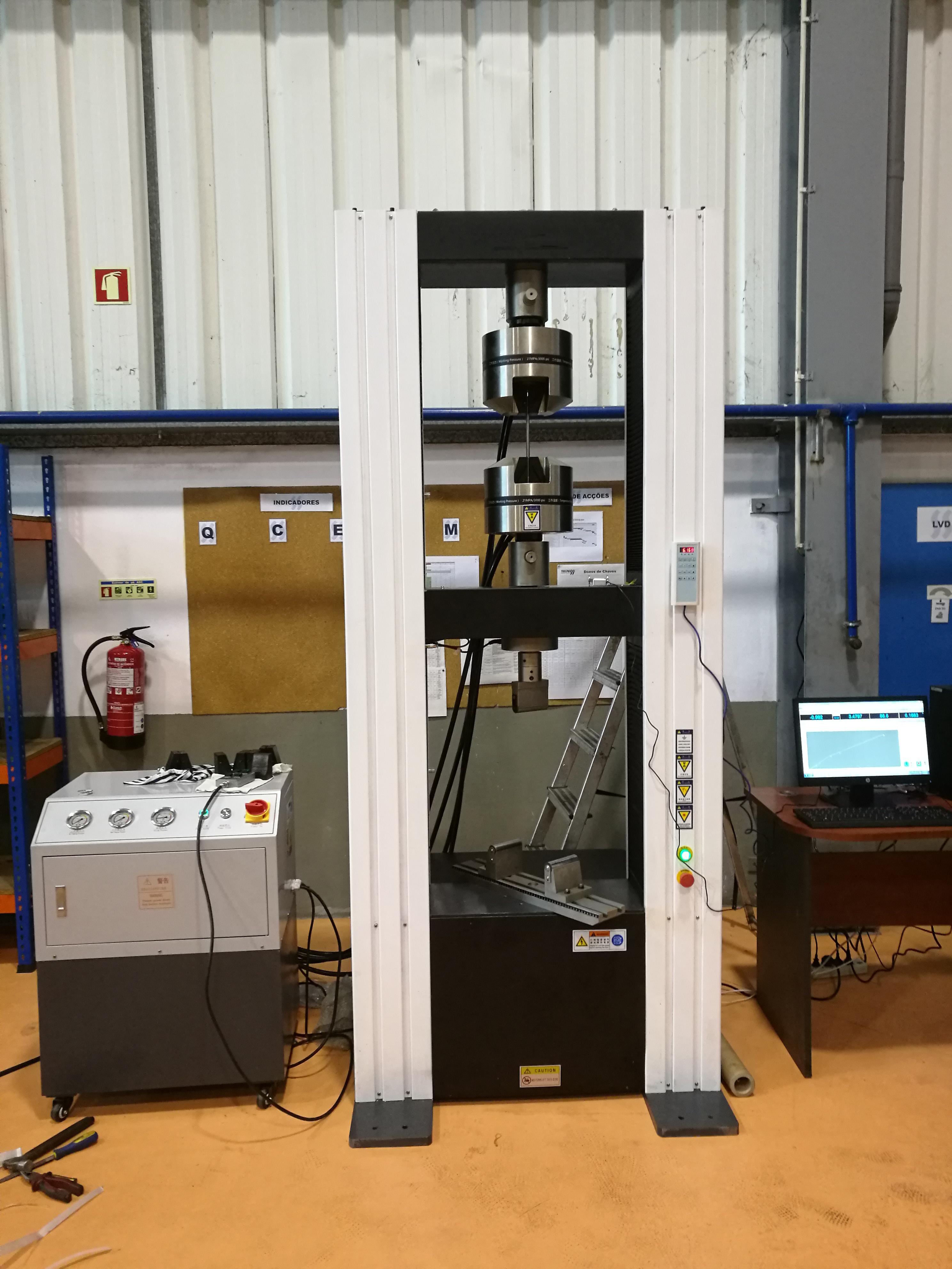 人工髖關(guān)節(jié)股骨頭股骨頸植入物的耐久性和疲勞試驗(yàn)